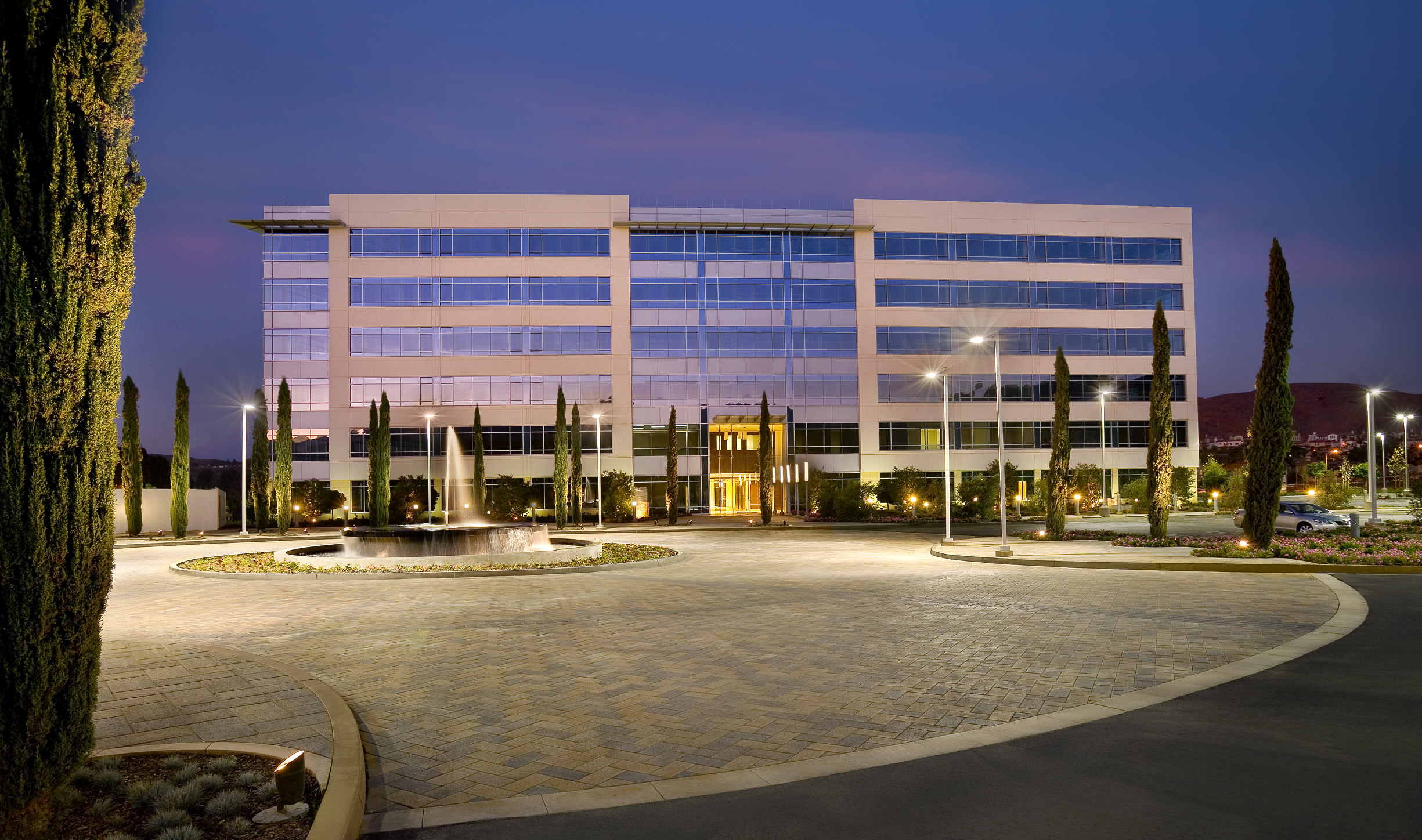 LAKESHORE PLAZA
